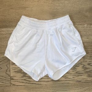 GYMSHARK TRAINING SWEAT SHORT 💗